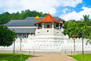 Tooth Relic Temple